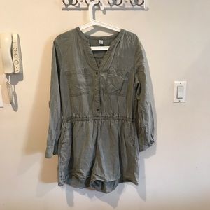 Long sleeve romper with pockets